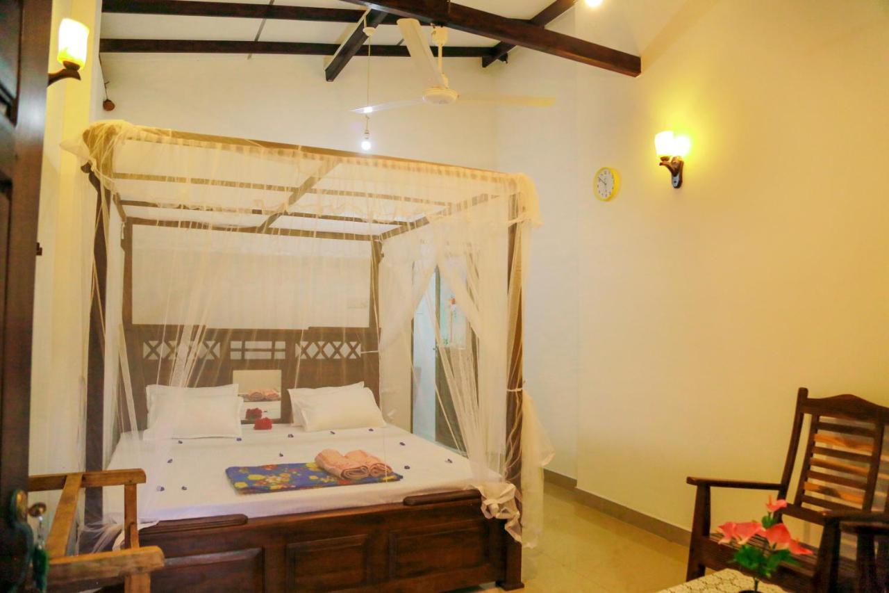 Sanda Hiru Guest Mirissa Luaran gambar
