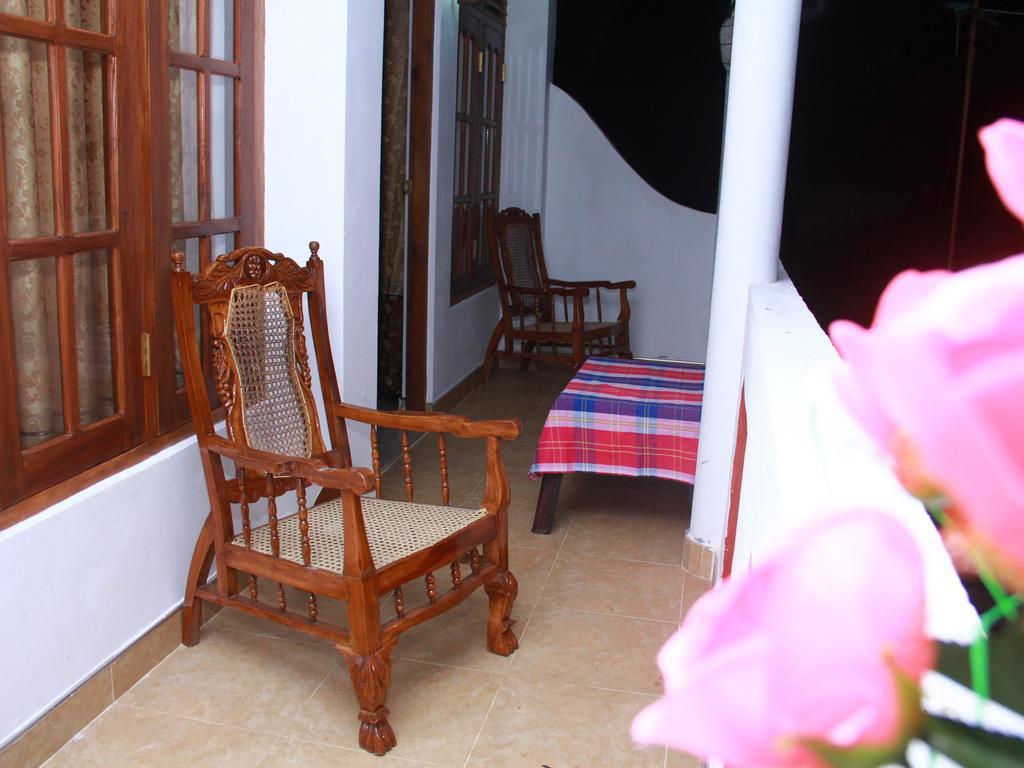 Sanda Hiru Guest Mirissa Luaran gambar